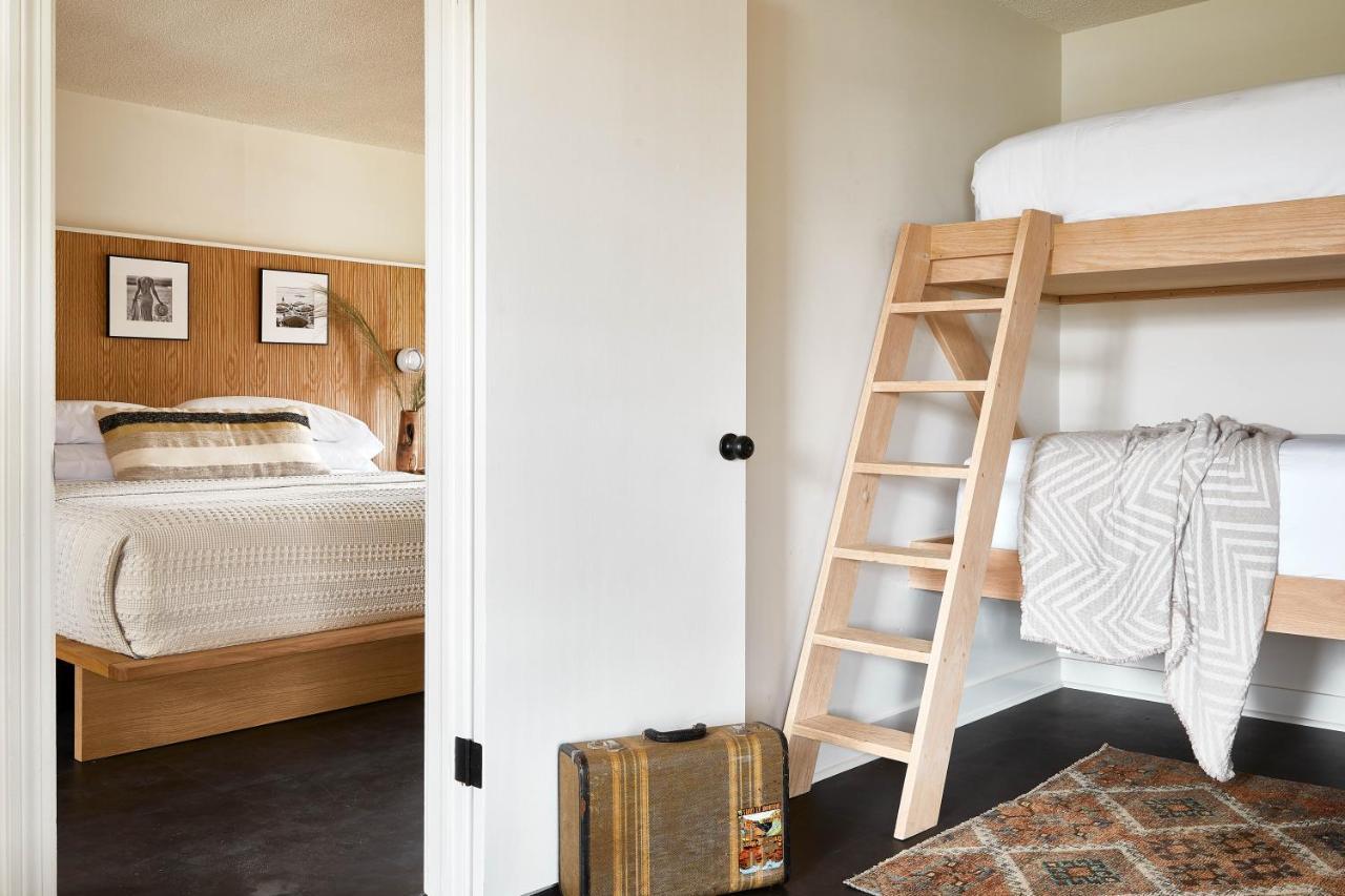 Bluebird Dennisport Hotel Luaran gambar